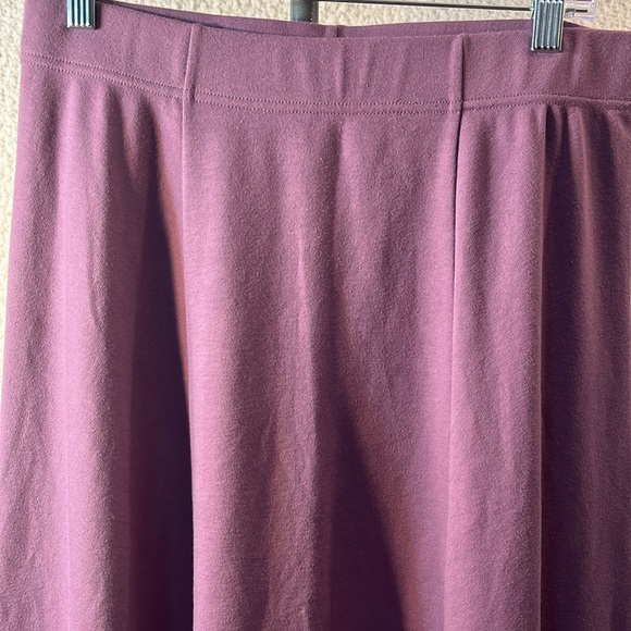 LUKASTYLE Women’s Long (Get Ready For Winter )🥶 Skirt - Picture 2 of 7